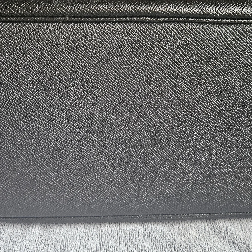 COACH GALLERY TOTE - Picture 7 of 7